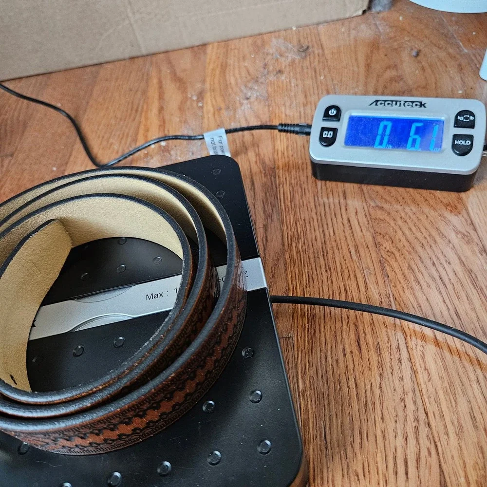 Brown & Black Tooled Leather Belt Size 42 - Picture 9 of 9